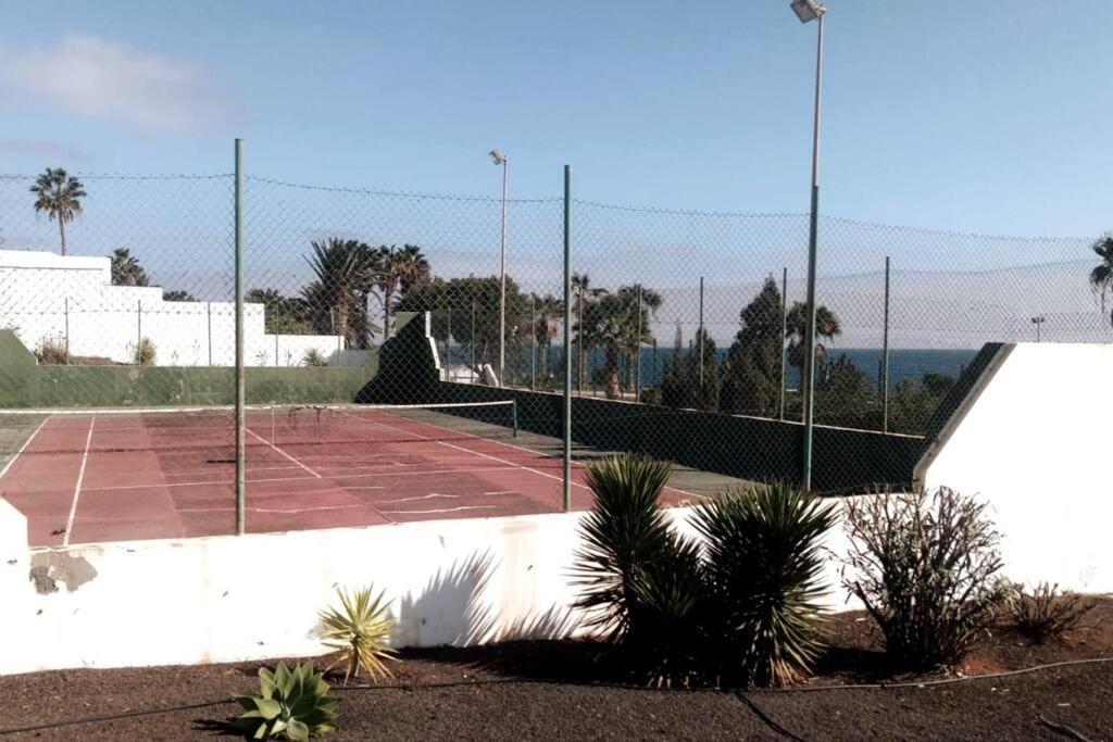 Tuscan Apartment Mit Meerblick Und Sonnenterrasse Costa Teguise Esterno foto
