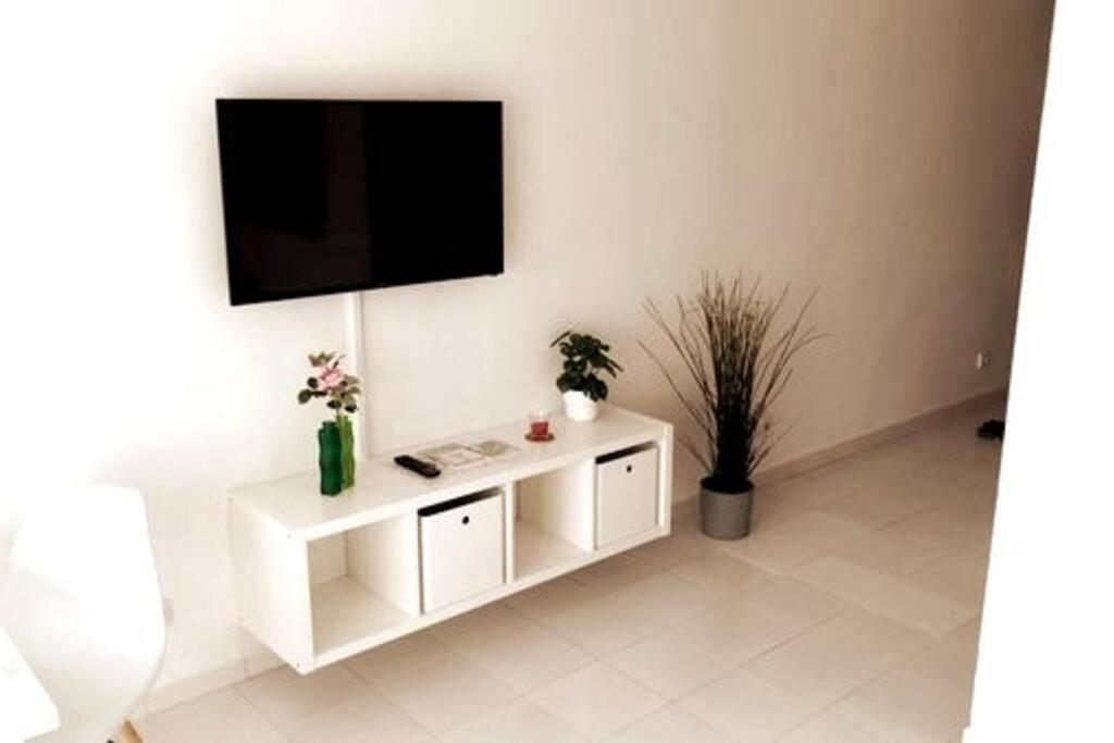 Tuscan Apartment Mit Meerblick Und Sonnenterrasse Costa Teguise Esterno foto